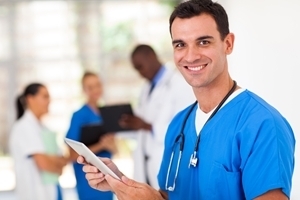 What's the difference between registered nurse and nurse practitioner jobs?